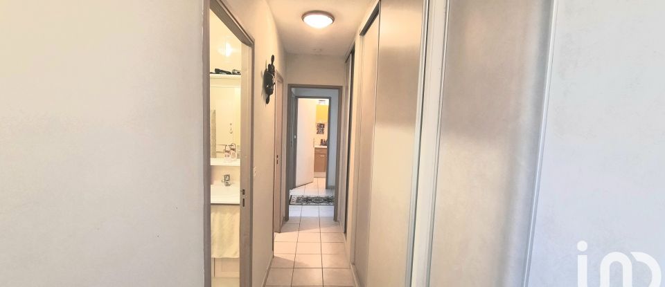 Apartment 3 rooms of 67 m² in Viry-Châtillon (91170)