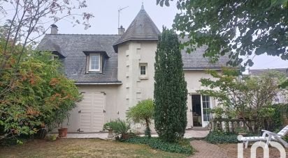 Maison 9 pièces de 168 m² à DOUÉ EN ANJOU (49700)