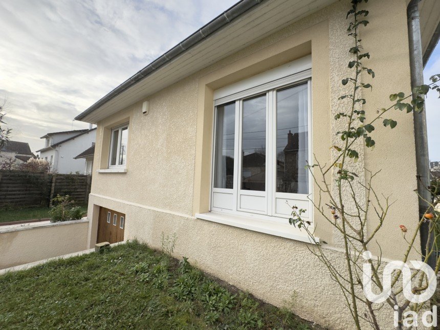 Maison 5 pièces de 113 m² à Dammarie-les-Lys (77190)