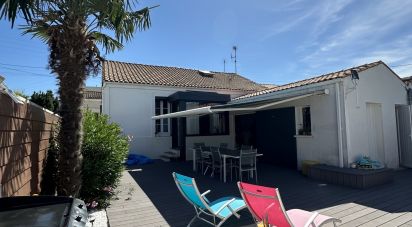 House 5 rooms of 140 m² in Saintes (17100)