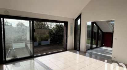 Architect house 6 rooms of 150 m² in La Chapelle-des-Fougeretz (35520)