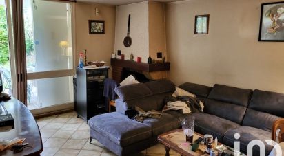 House 4 rooms of 89 m² in Combs-la-Ville (77380)