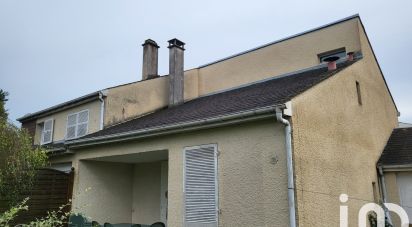 House 4 rooms of 89 m² in Combs-la-Ville (77380)