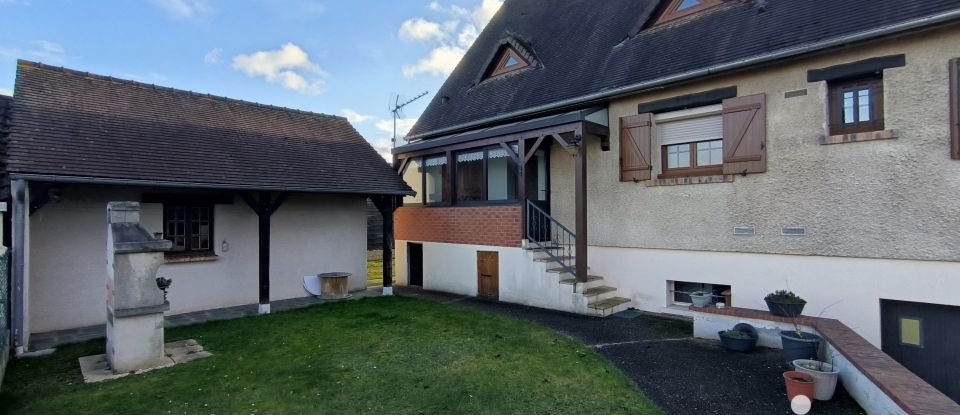 Maison traditionnelle 9 pièces de 158 m² à Courcelles-sur-Seine (27940)