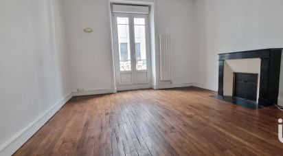 Apartment 2 rooms of 54 m² in Nantes (44000)