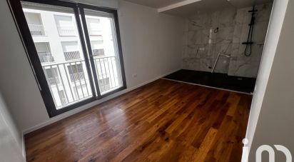 Apartment 4 rooms of 83 m² in Bondy (93140)