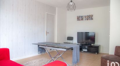 Apartment 1 room of 15 m² in Ris-Orangis (91130)