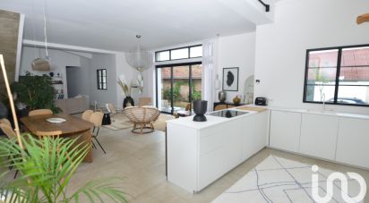 Maison 5 pièces de 165 m² à Saint-Laurent-de-Chamousset (69930)