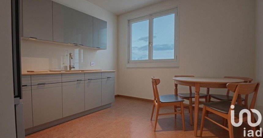 Appartement 4 pièces de 72 m² à Pontault-Combault (77340)