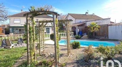 Traditional house 6 rooms of 148 m² in Chasseneuil-du-Poitou (86360)