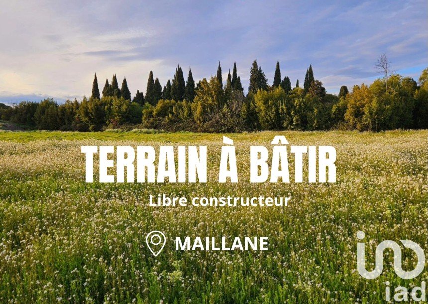 Land of 1,744 m² in Maillane (13910)