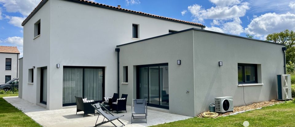 House 7 rooms of 156 m² in Gétigné (44190)