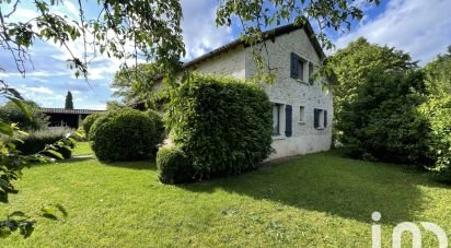 Traditional house 5 rooms of 111 m² in Saint-Savin (86310)