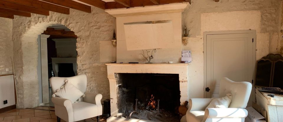 House 13 rooms of 333 m² in Bourg-Charente (16200)