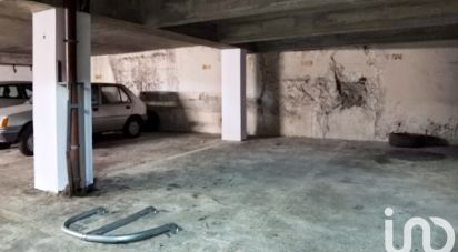 Parking of 10 m² in Paris (75019)