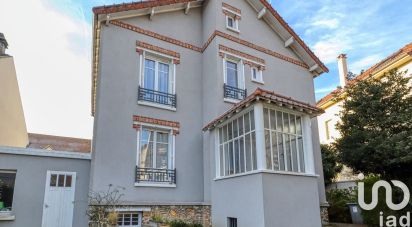 Traditional house 7 rooms of 127 m² in Antony (92160)