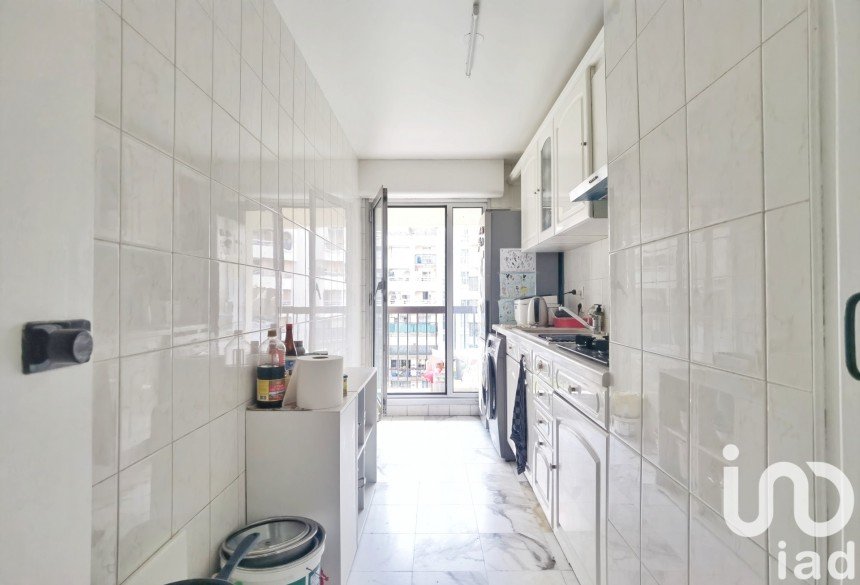 Appartement 3 pièces de 72 m² à Paris (75019)