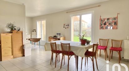 Pavilion 4 rooms of 111 m² in Saint-Maurice-des-Noues (85120)