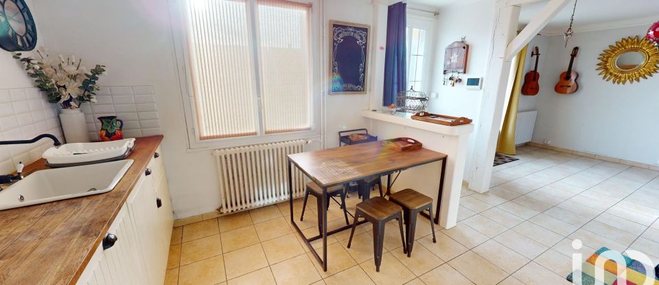 House 7 rooms of 129 m² in La Brosse-Montceaux (77940)