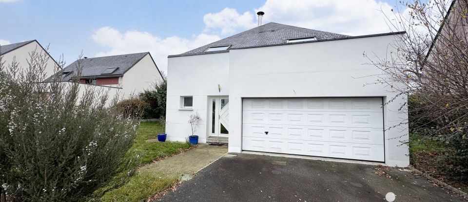 House 6 rooms of 153 m² in Cesson-Sévigné (35510)