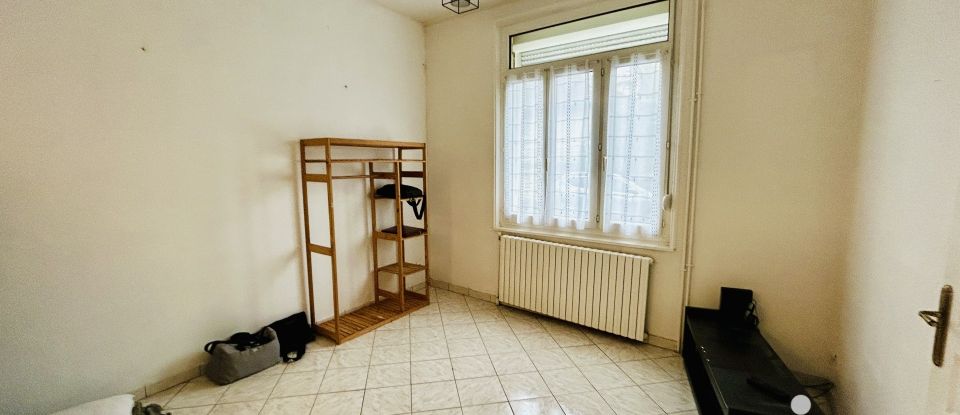 Maison de ville 5 pièces de 77 m² à Saint-Quentin (02100)