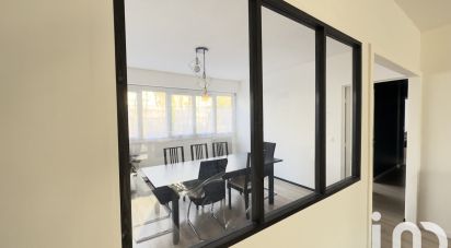 Appartement 6 pièces de 120 m² à Vaux-le-Pénil (77000)