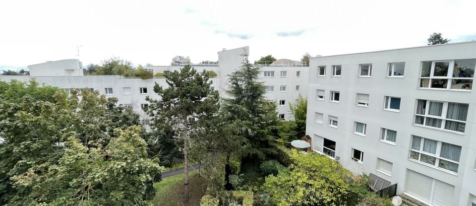 Apartment 3 rooms of 70 m² in Châtenay-Malabry (92290)