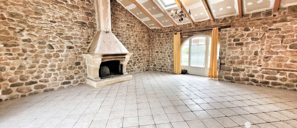 Country house 5 rooms of 115 m² in Lachapelle-sous-Chanéac (07310)