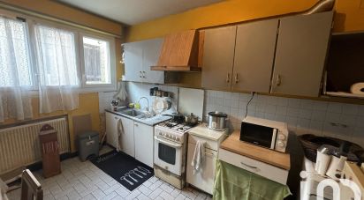 Apartment 2 rooms of 92 m² in Ruffec (16700)