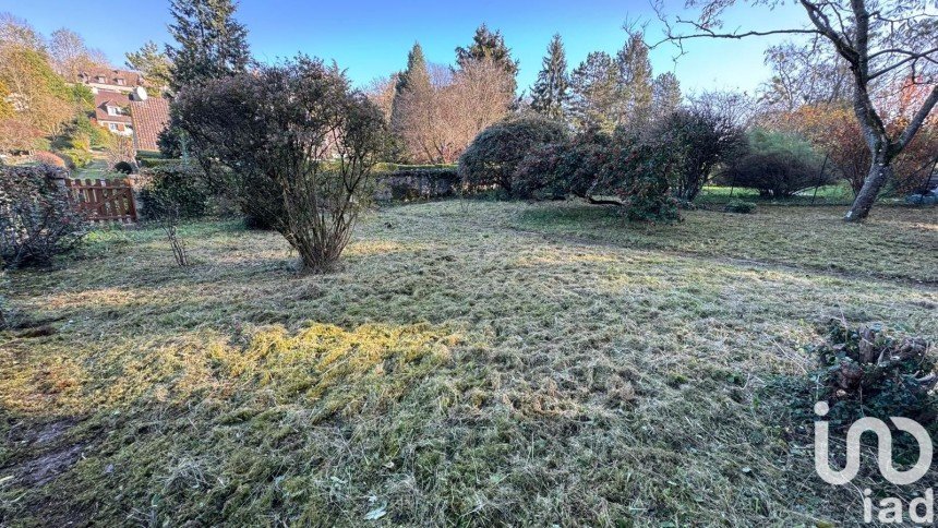 Terrain de 803 m² à Saint-Cyr-en-Arthies (95510)