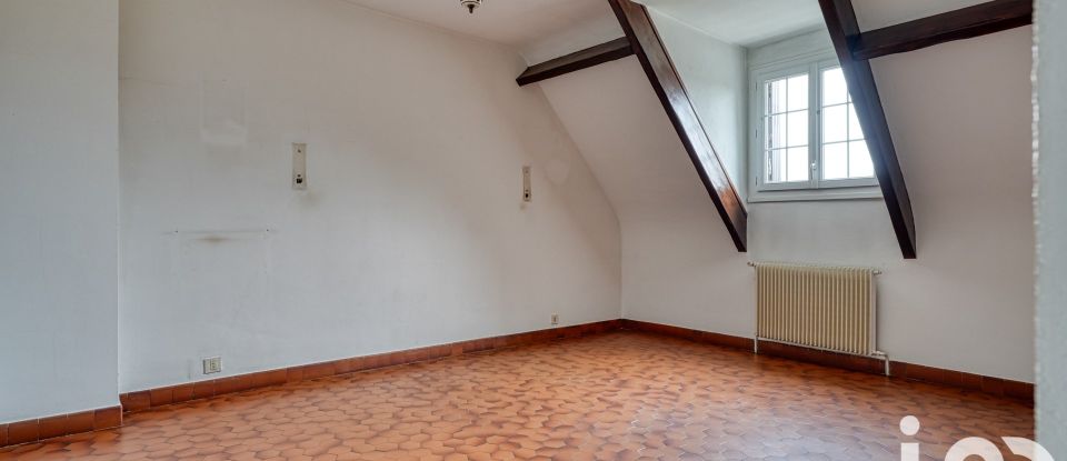 Maison traditionnelle 6 pièces de 170 m² à Verneuil-sur-Seine (78480)