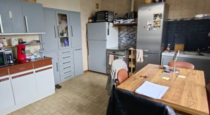 Country house 3 rooms of 79 m² in Sérigny (86230)