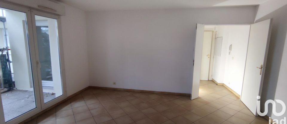 Apartment 2 rooms of 49 m² in Chelles (77500)