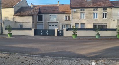 Maison 9 pièces de 250 m² à VAUX-SOUS-AUBIGNY (52190)