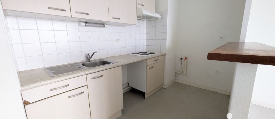 Apartment 2 rooms of 45 m² in La Teste-de-Buch (33260)