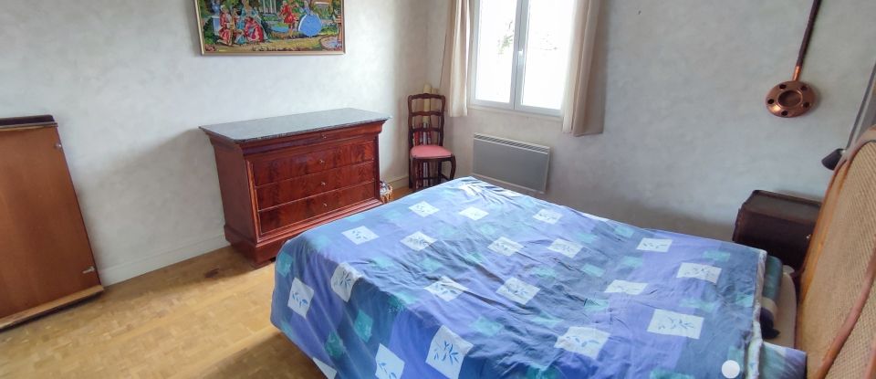 Traditional house 7 rooms of 172 m² in Fontenay-Trésigny (77610)