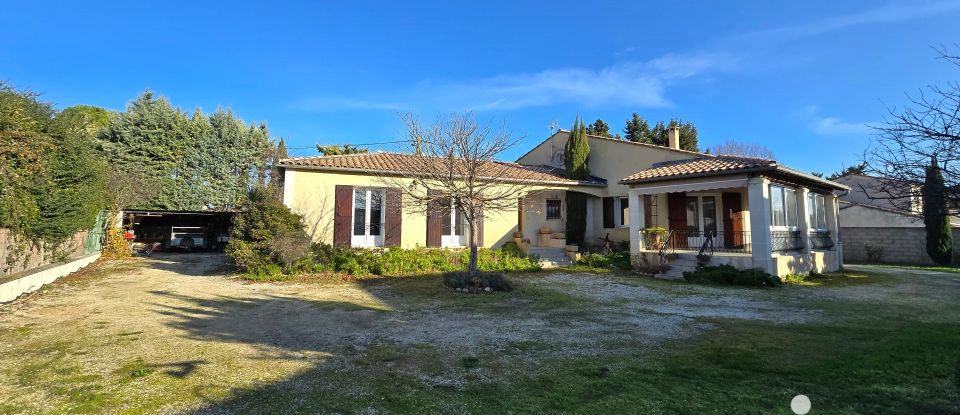 Maison traditionnelle 6 pièces de 146 m² à Rochefort-du-Gard (30650)