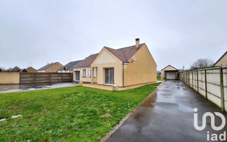 Maison traditionnelle 5 pièces de 104 m² à Courville-sur-Eure (28190)