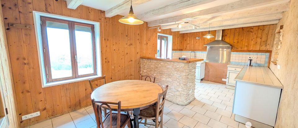 Maison 5 pièces de 155 m² à Civaux (86320)