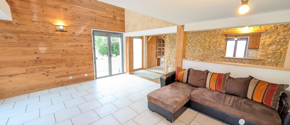 Maison 5 pièces de 155 m² à Civaux (86320)