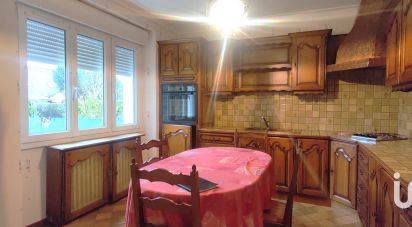 House 8 rooms of 110 m² in Sainte-Marie (35600)