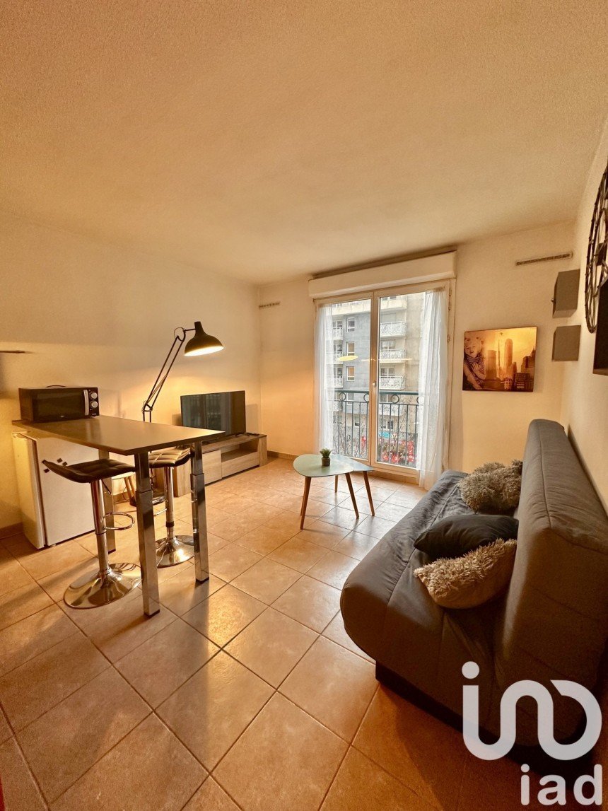 Studio 1 room of 20 m² in Nice (06300)