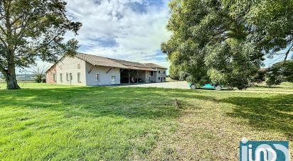 Country home 9 rooms of 278 m² in L'Isle-Jourdain (32600)