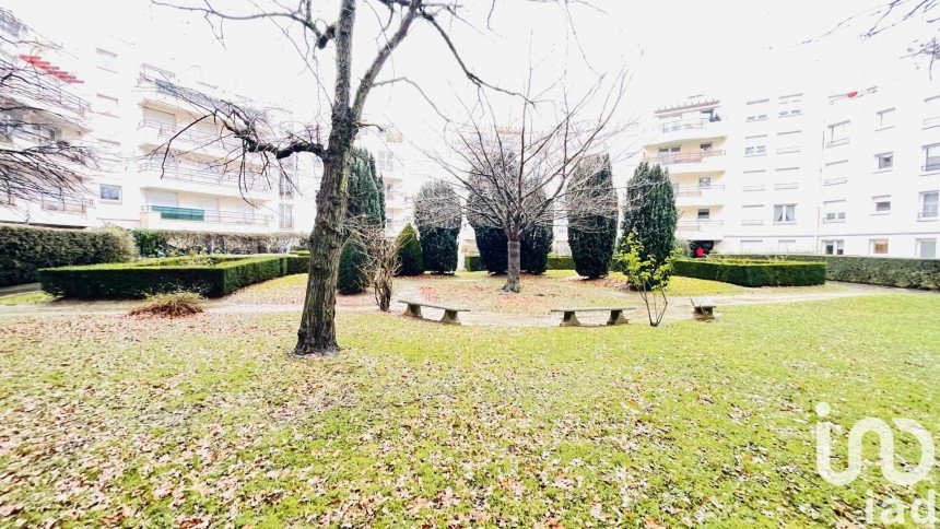 Apartment 3 rooms of 59 m² in Évry (91000)