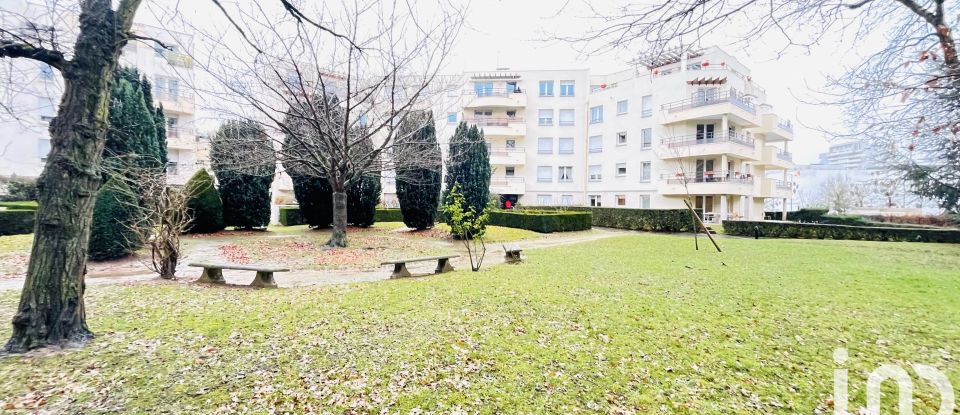 Apartment 3 rooms of 59 m² in Évry (91000)