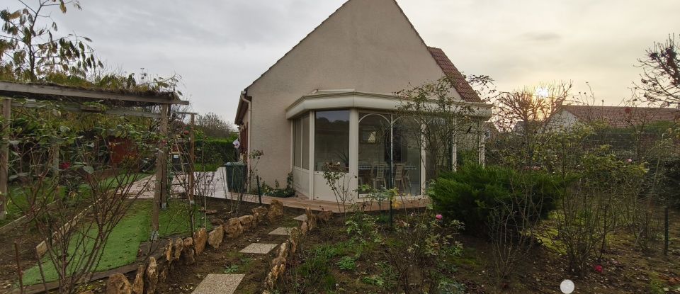 House 7 rooms of 133 m² in Roissy-en-Brie (77680)