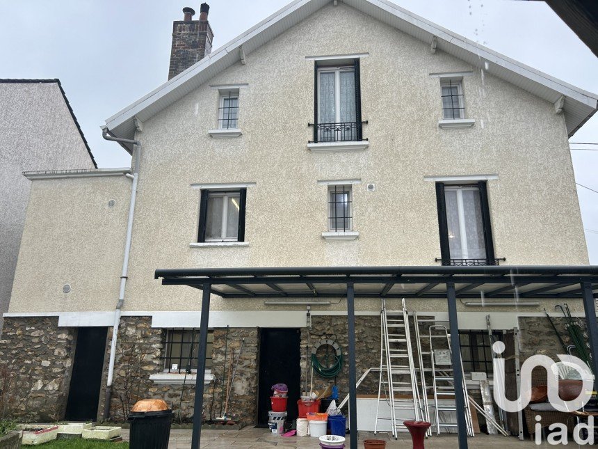 House 4 rooms of 98 m² in Garges-lès-Gonesse (95140)