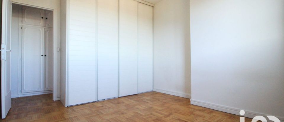 Apartment 6 rooms of 96 m² in Reims (51100)