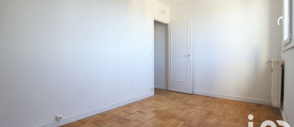 Apartment 6 rooms of 96 m² in Reims (51100)