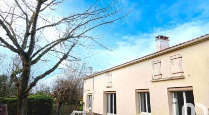 Longere 5 rooms of 135 m² in Le Bourdet (79210)